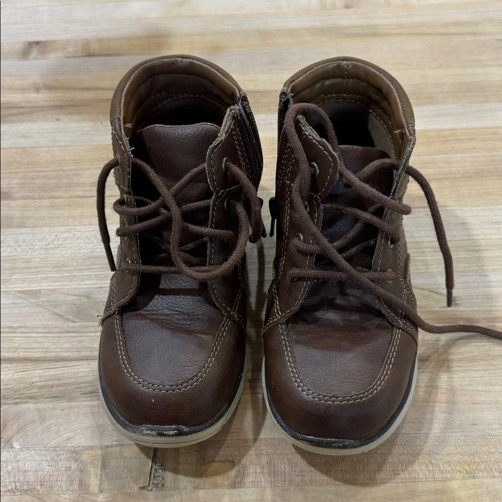 Brown Leather Lace-Up Boots